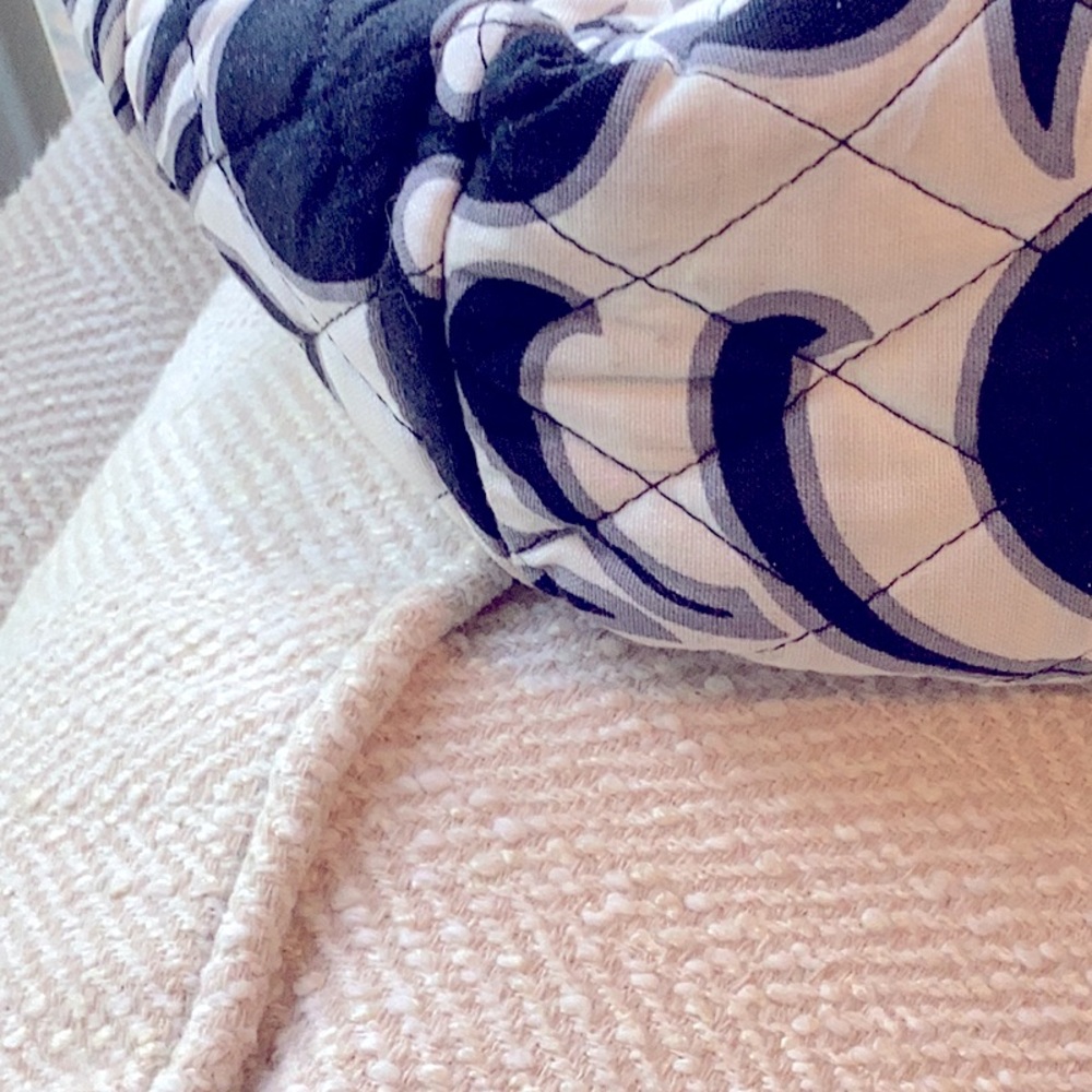 Vera Bradley  Hobo Bag - Picture 5 of 8